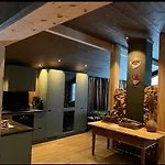 Beitostolen-sorliestolen -nyrenovert 2022 Pa Slettefjell Vevle
